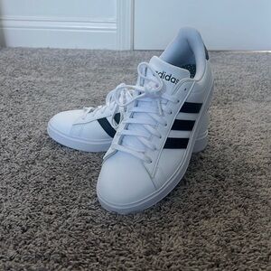 Adidas Cloudfoam sneakers; women’s size 9
